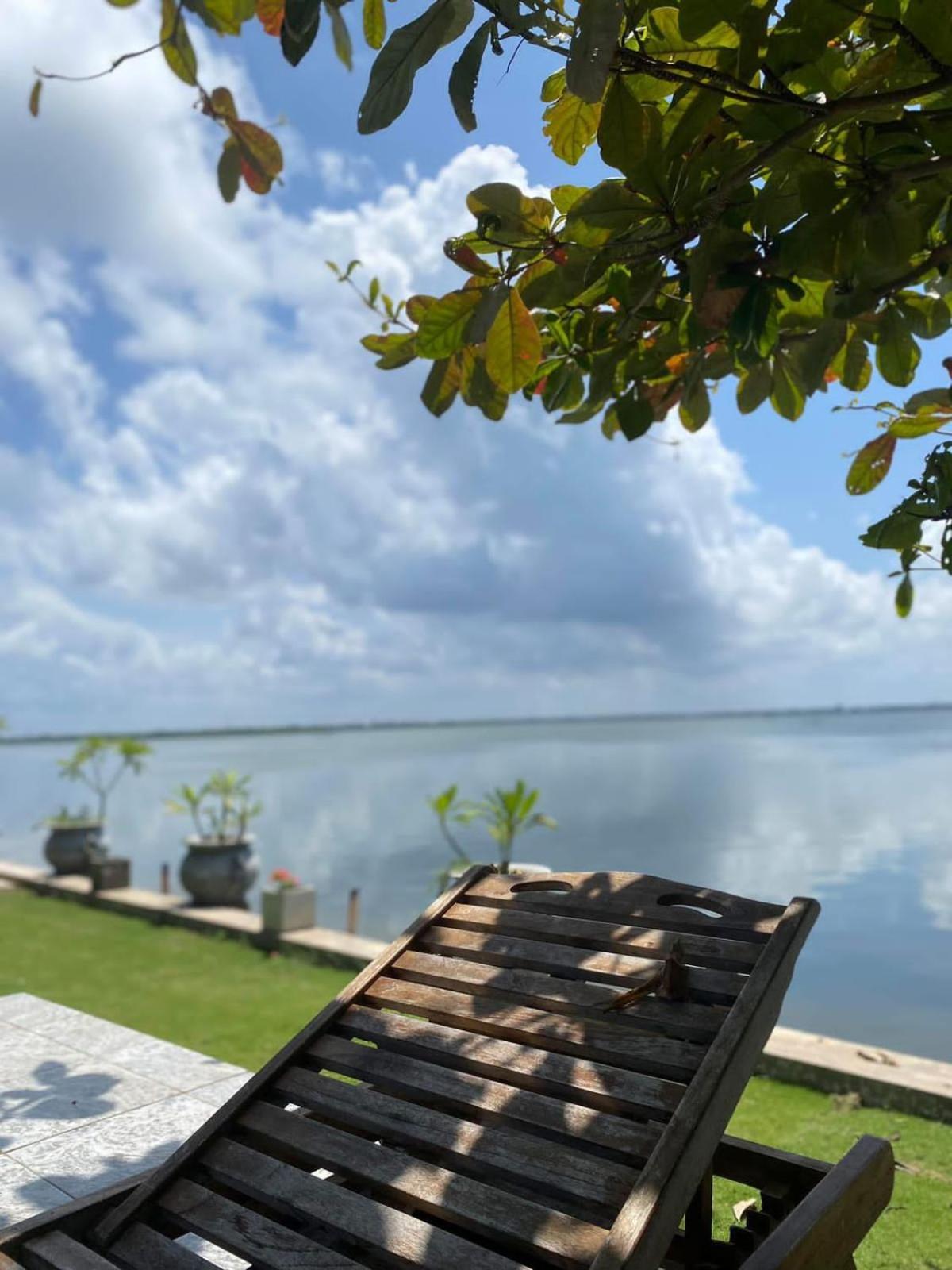 Lagoon Bay Resort Negombo Esterno foto